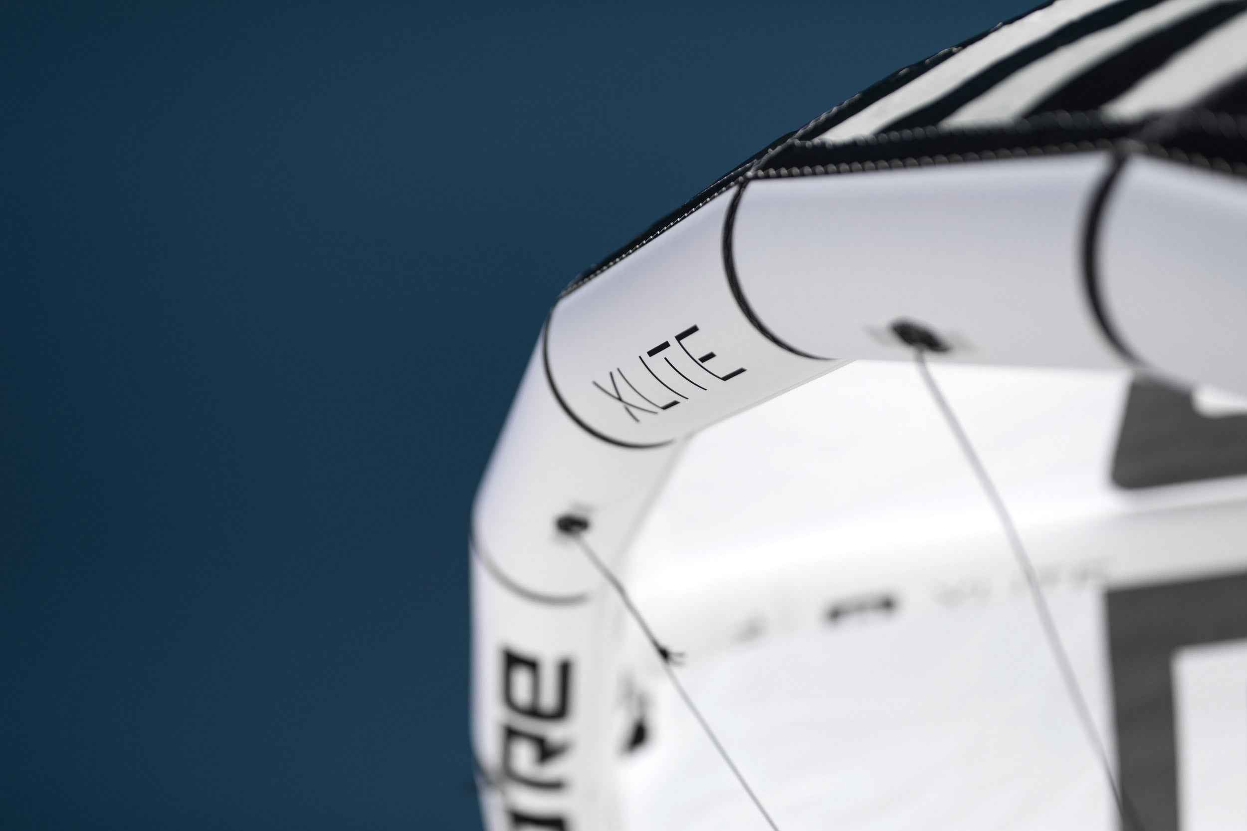 Core Xlite 2 - dedicated, high-performance hydrofoil kite
